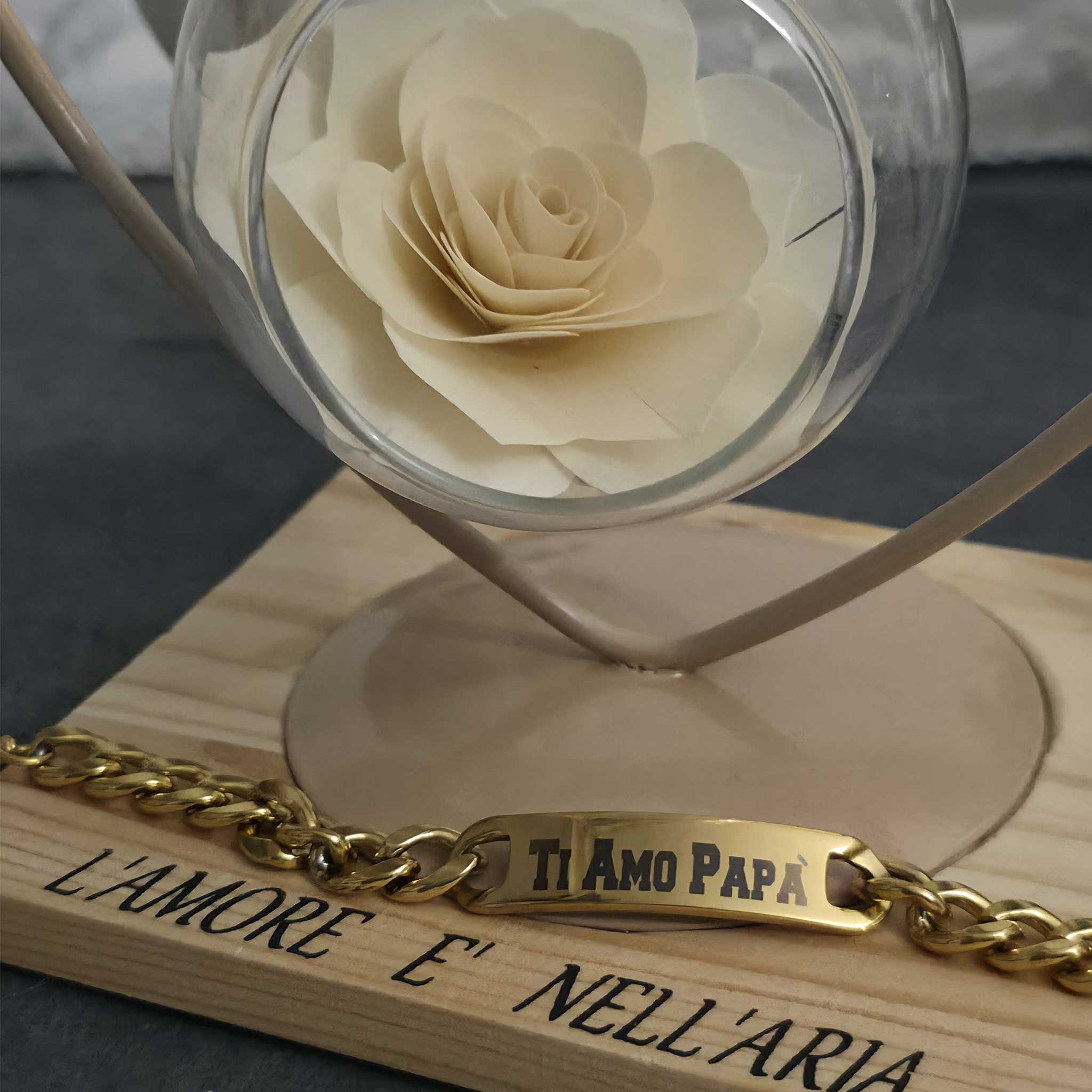 Bracciale in Acciaio Dorato "Ti Amo Papà" – Regalo Speciale per la Festa del Papà
